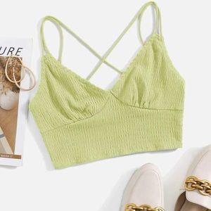 4/$14🦋 Cross back Sheared Cami top